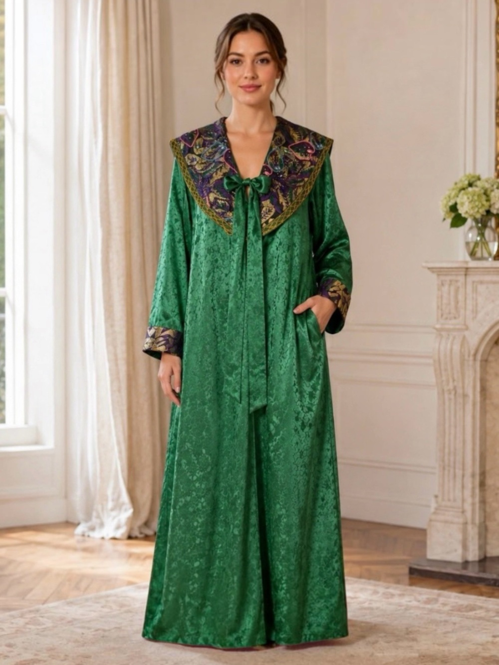 Vintage Victoria's Secret Emerald Satin Jacquard Robe Embroidered Collar P/S